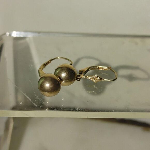 14K Yellow Gold Earrings Leverback Polished Ball Drop Dangle Design 1.26 grams - Picture 8 of 9